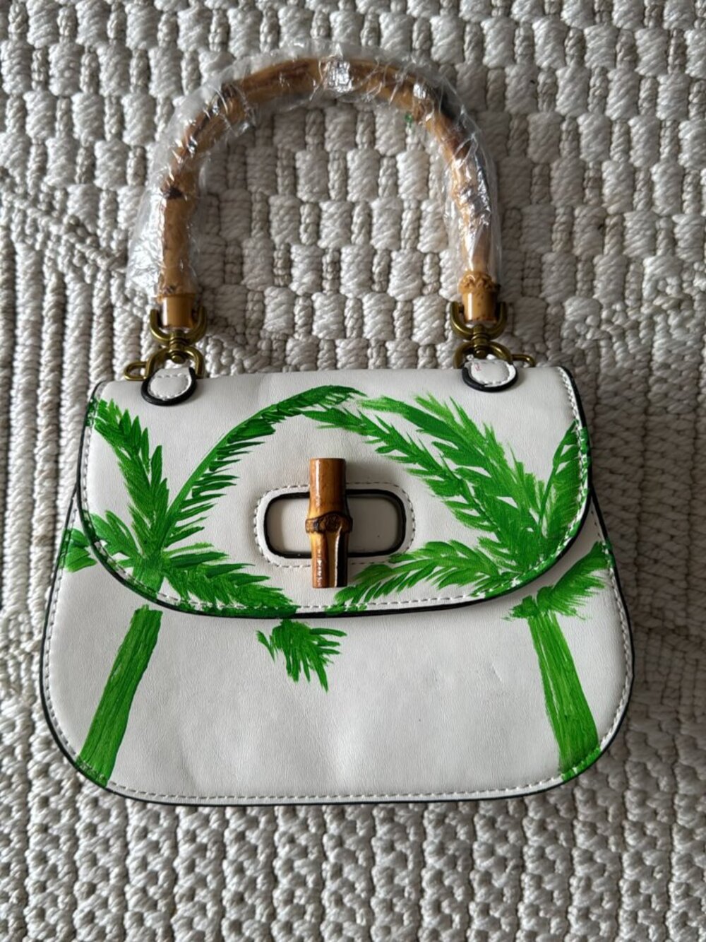 Small purse, cute and chic